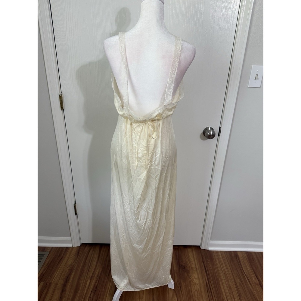 Nylon Lace Ivory Dress Slip Nightgown Vintage Silky Medium Cottagecore Whimsy - Picture 5 of 7
